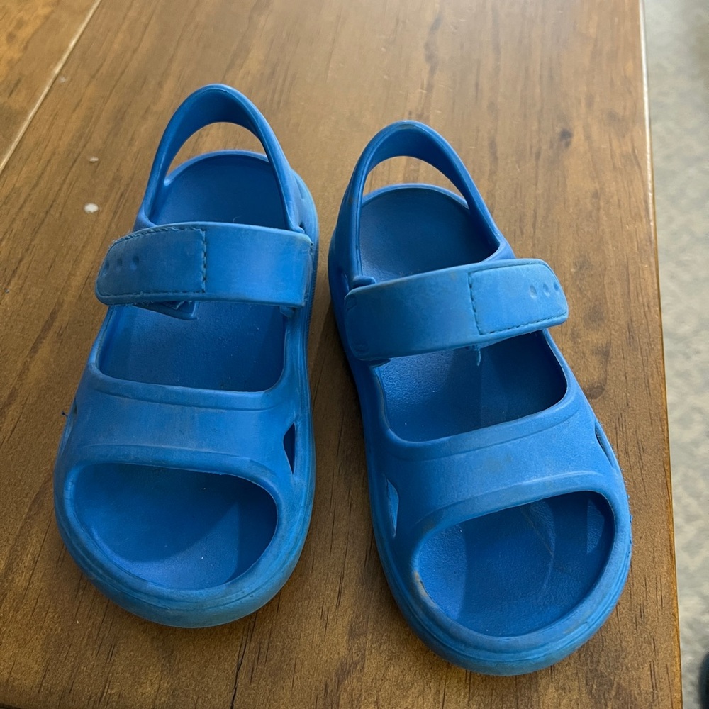 GAP Blue Kids Hook-and-Loop Sandals